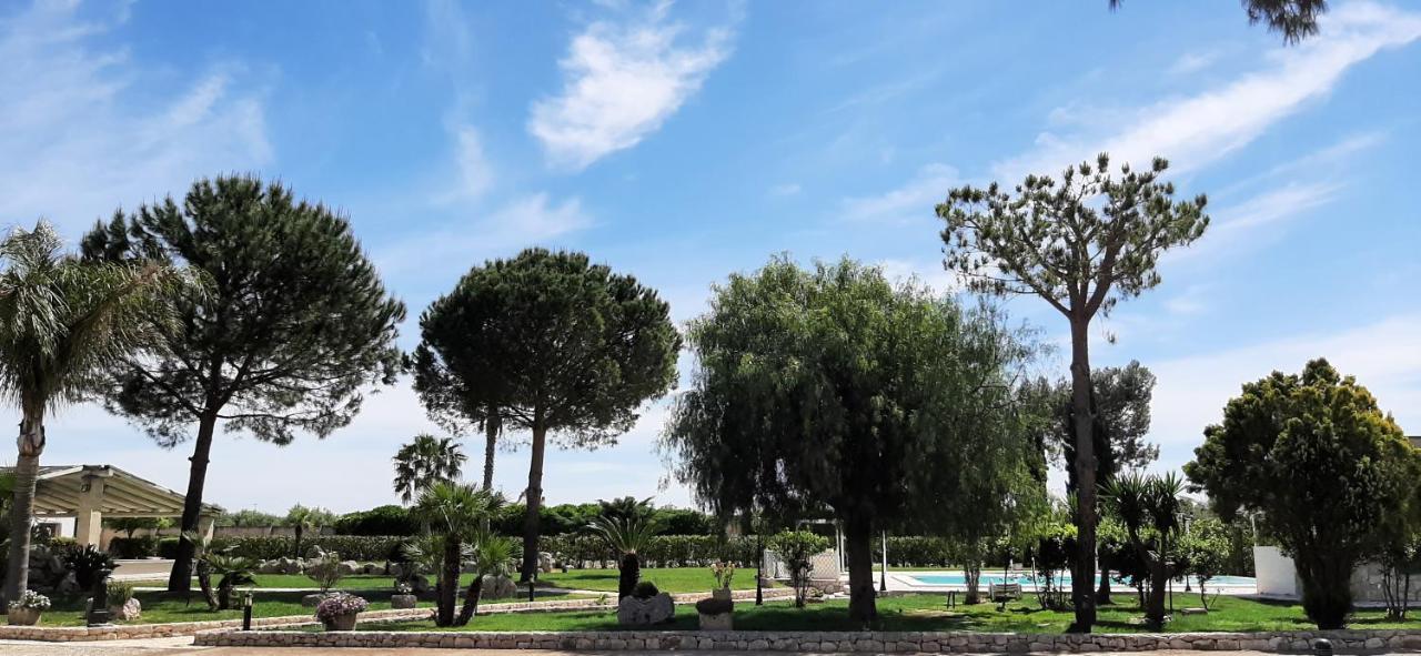 Masseria San Nicola B&B Torre Santa Susanna Exterior photo